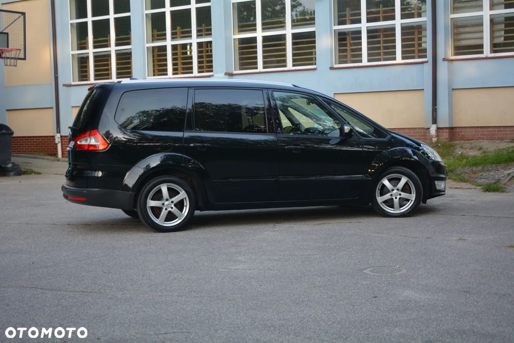 Ford Galaxy - 10