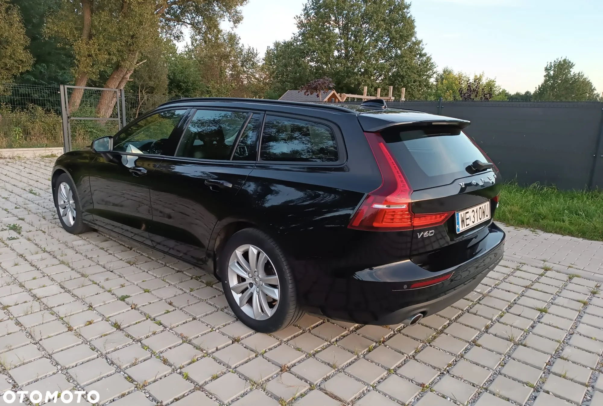 Volvo V60 D4 SCR Momentum - 4