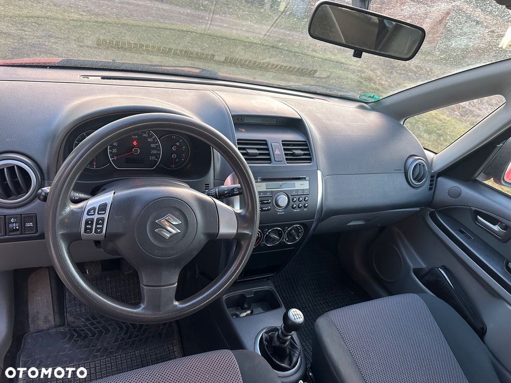 Suzuki SX4 - 9