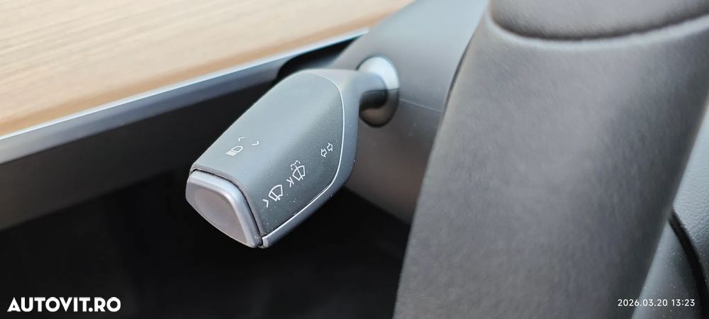 Tesla Model 3 Standard Reichweite Plus Hinterradantrieb - 16