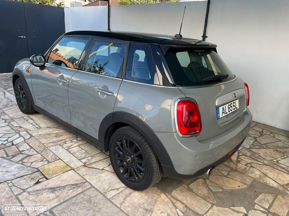MINI 5 Portas Cooper D - 2