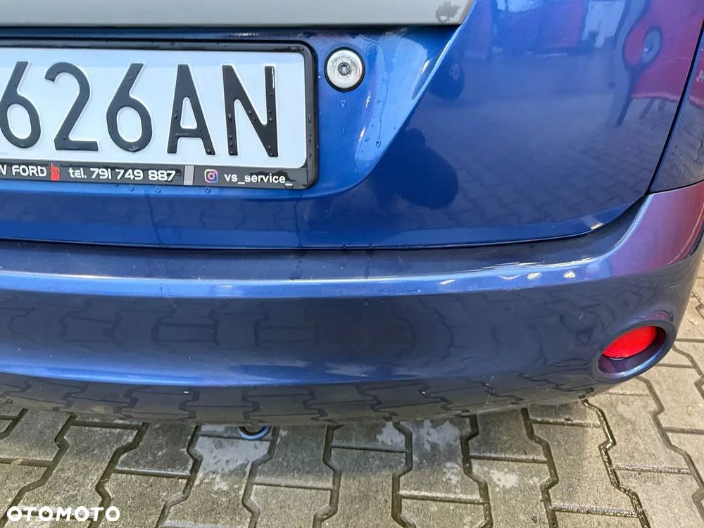 Ford Fiesta 1.4 Ambiente - 12