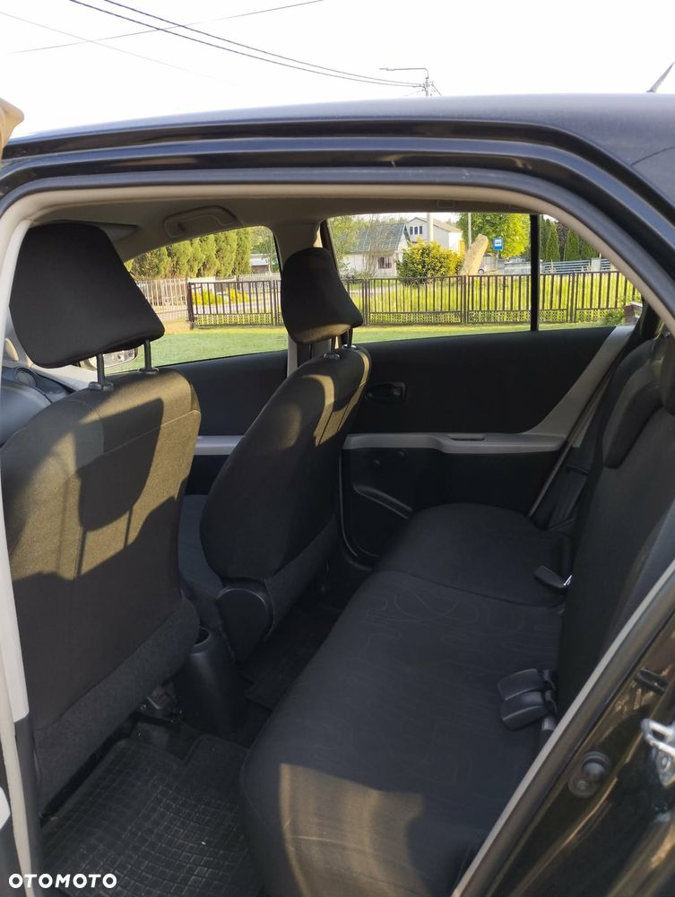 Toyota Yaris - 9