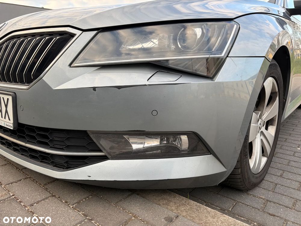 Skoda Superb 2.0 TSI L&K DSG - 9