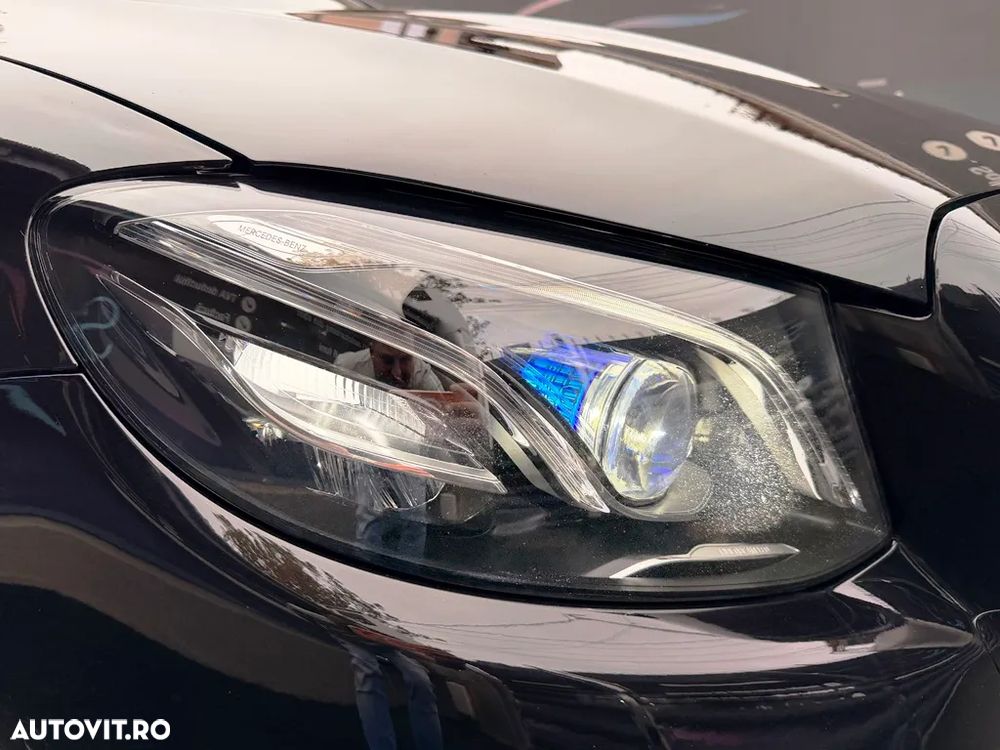 Mercedes-Benz E 220 d Coupe 9G-TRONIC AMG Line - 11