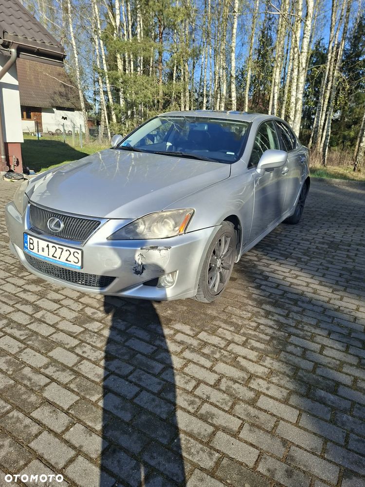 Lexus IS - 4