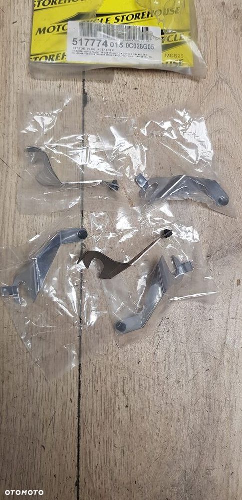 Blacha podtrzymująca przewód wtyczkę MCS 517774 Harley Davidson 70-99 Big Twin - 2