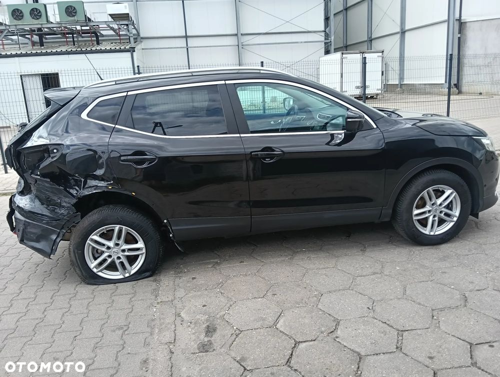 Nissan Qashqai 1.5 dCi 360 - 5