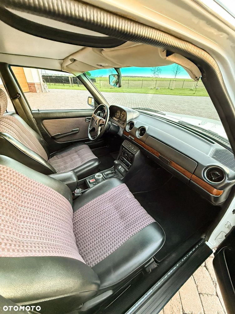 Mercedes-Benz W123 - 3