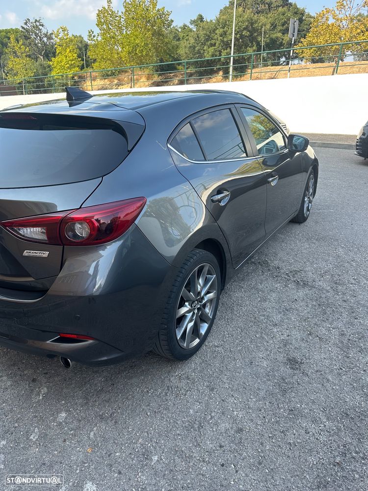 Mazda 3 Hatchback - 6