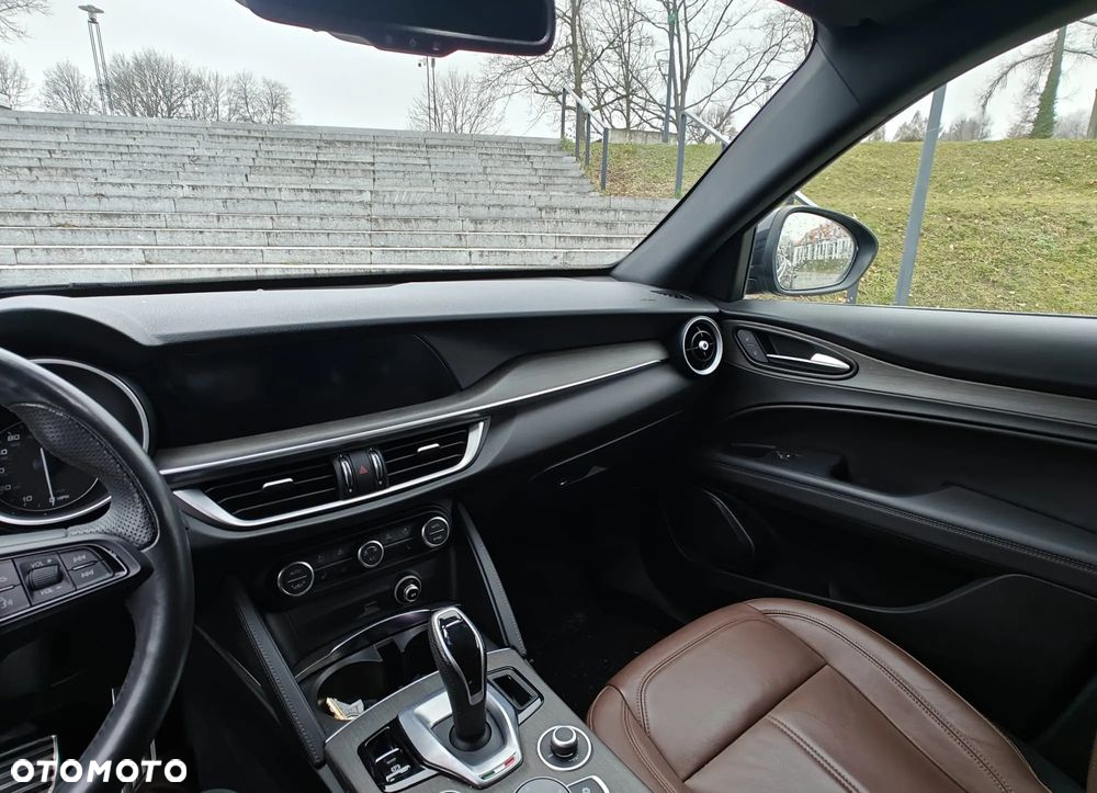 Alfa Romeo Stelvio 2.0 Turbo TI Q4 - 23