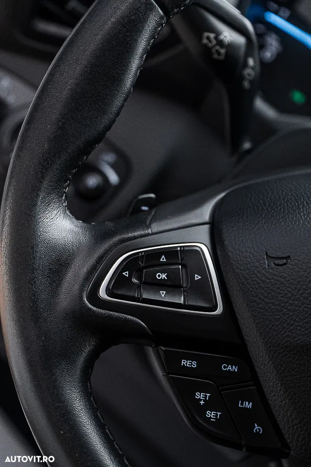 Ford Kuga 2.0 TDCi 4WD Powershift Titanium - 18
