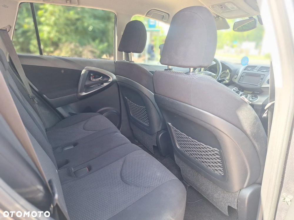 Toyota RAV4 2.2 D-4D 4x4 Comfort - 17
