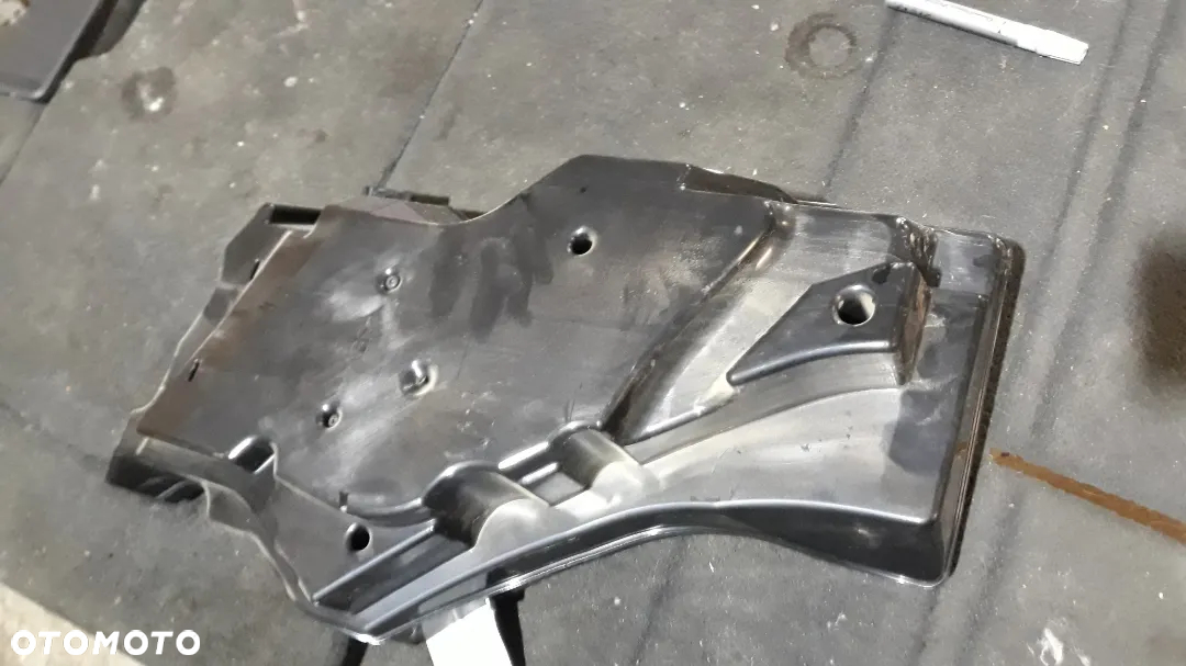 Głośnik subwoofer audi A3 A4 8P3035382 7606500216 8P4035382 7606500230 8E9035223 8E03538203S - 8
