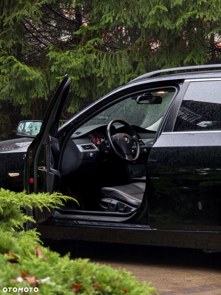 BMW Seria 5 525d - 6