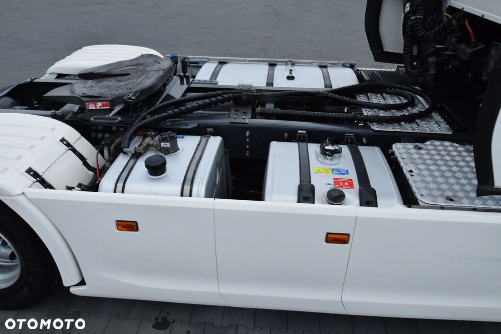 Scania 500S / FULL AIRMATIC / HYDRAULIKA / RETARDER / KLIMATYZACJA POSTOJOWA / ACC / KLIMA / 2 ZBIORNIKI PALIWA / FULL LEDY / FULL SPOILERY / SERWISOWANA / SPROWADZONA - 19