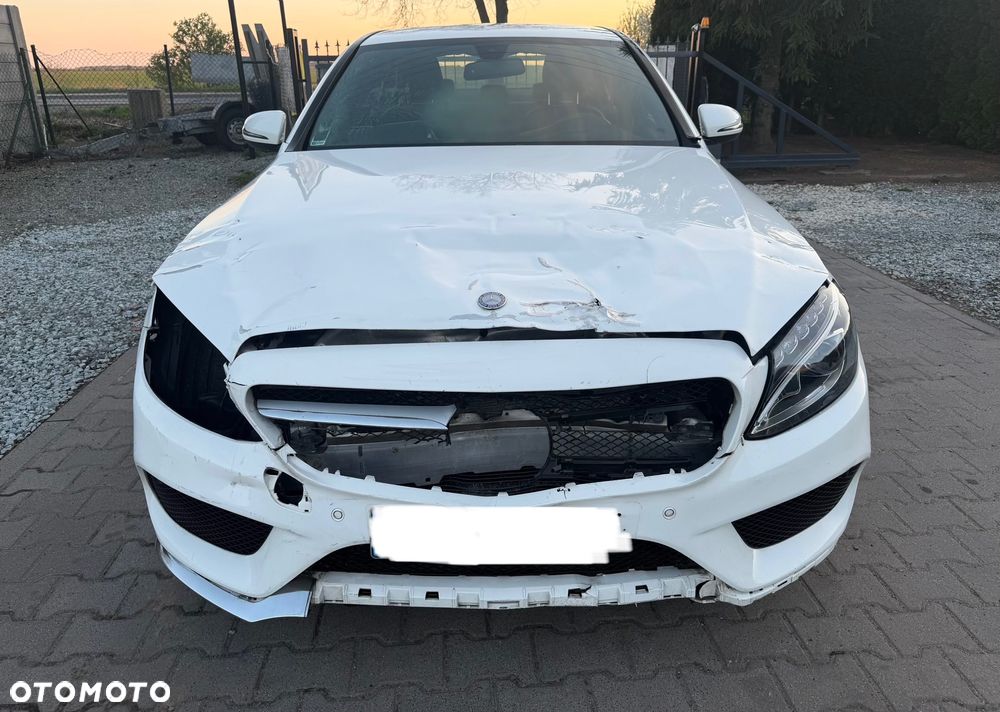 Mercedes-Benz Klasa C 220 d 4Matic 9G-TRONIC AMG Line - 10