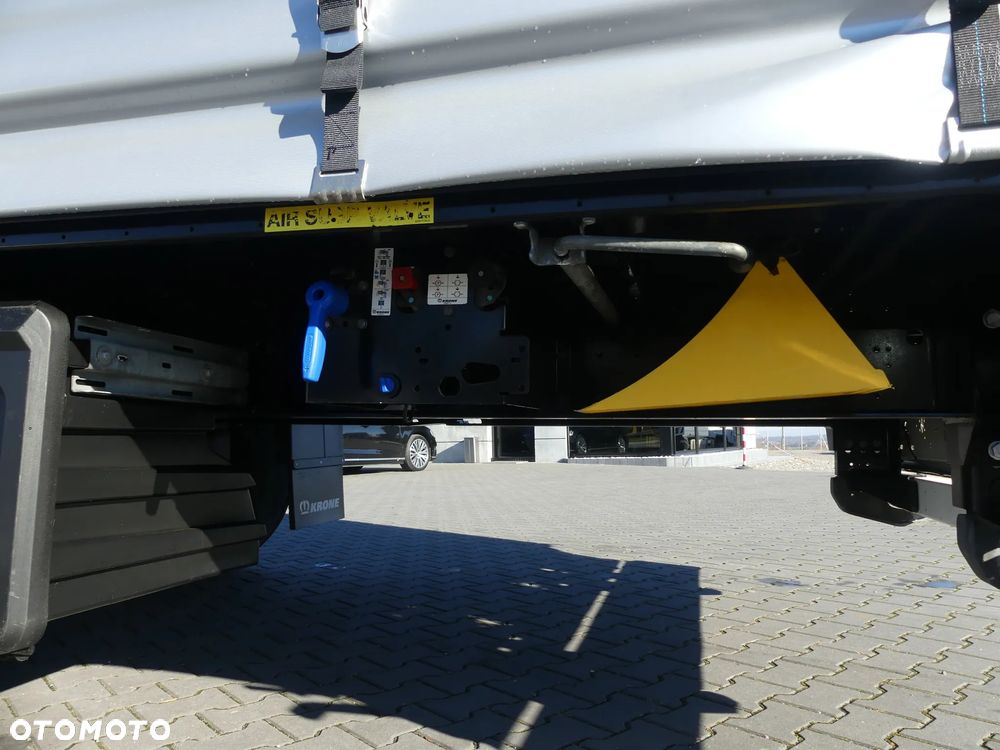 Krone MEGA / FIRANKA / OŚ PODNOSZONA / DACH PODNOSZONY / - 22