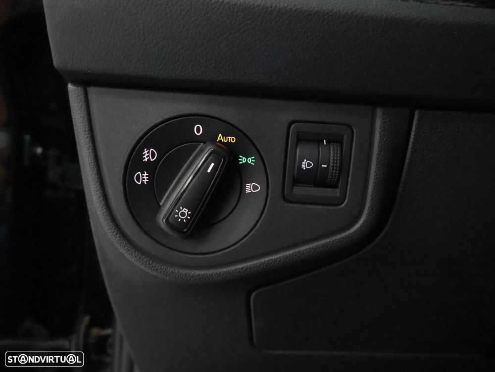 VW Taigo 1.0 TSI Urban DSG - 15