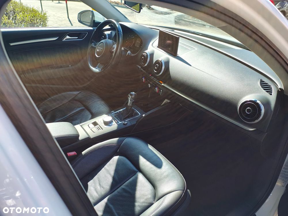 Audi A3 Limousine - 14