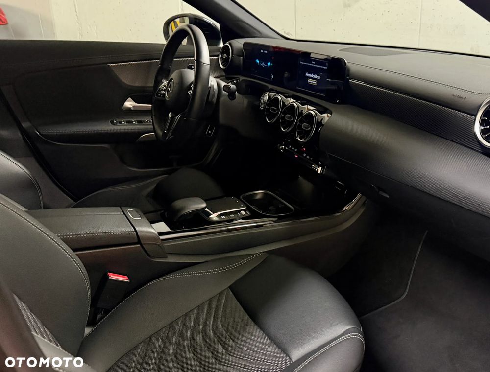 Mercedes-Benz CLA 200 d 8G-DCT - 21