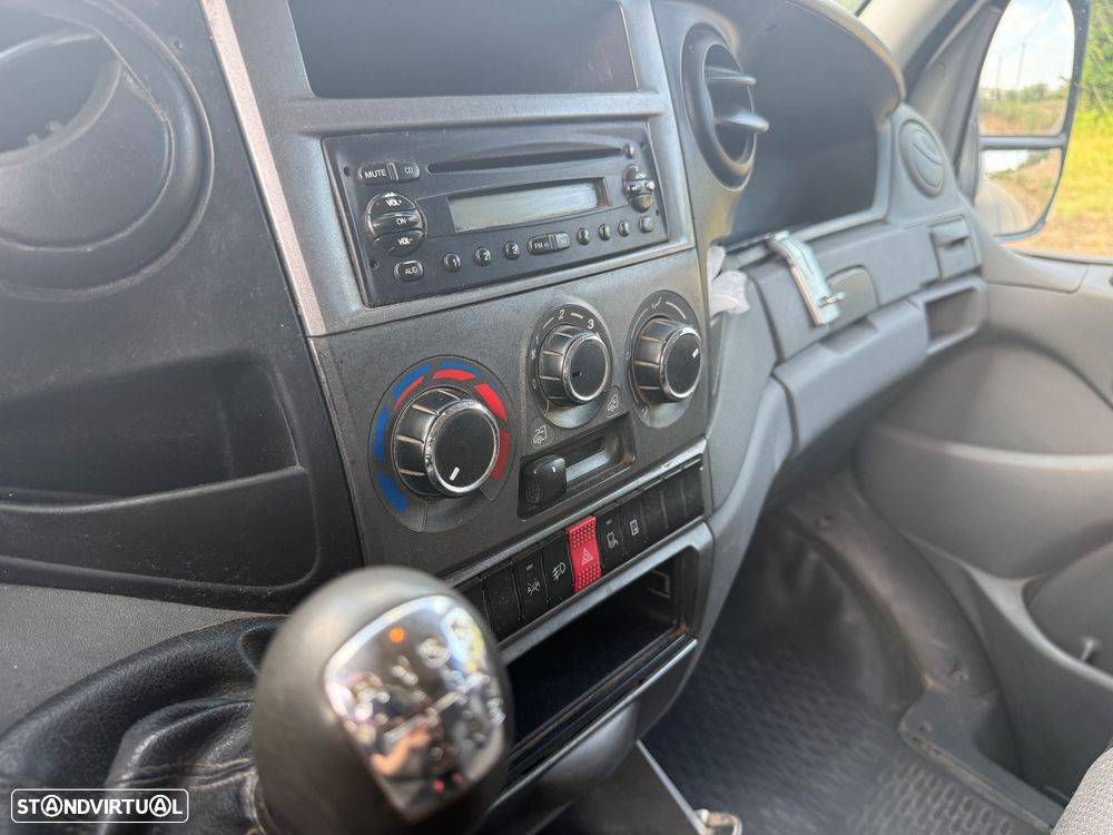 Iveco DAILY 3.0   35C15  7 LUGARES - 6