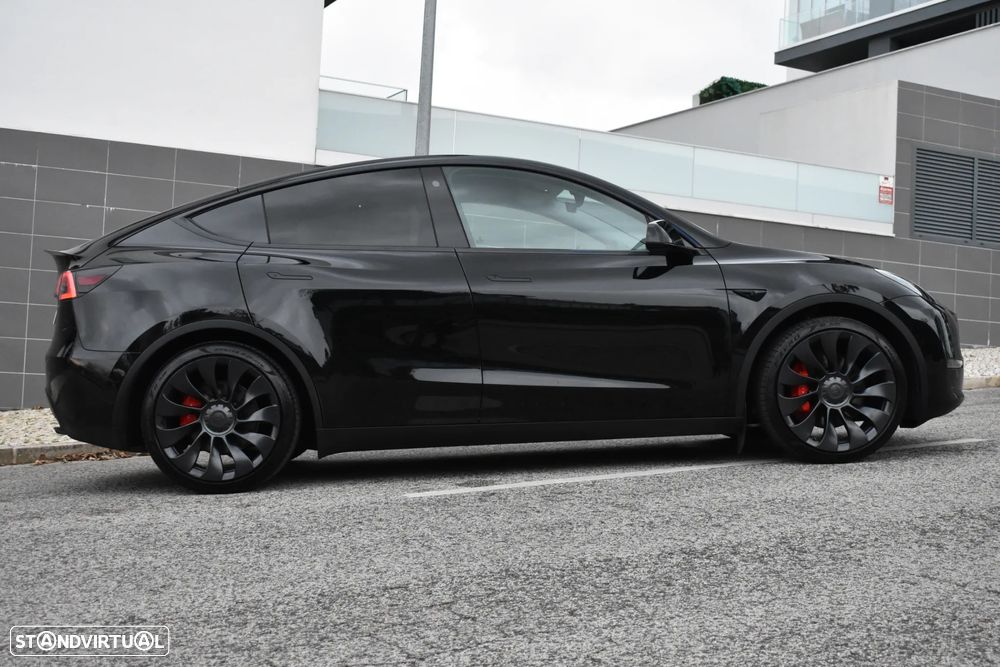 Tesla Model Y Performance Tração Integral - 14