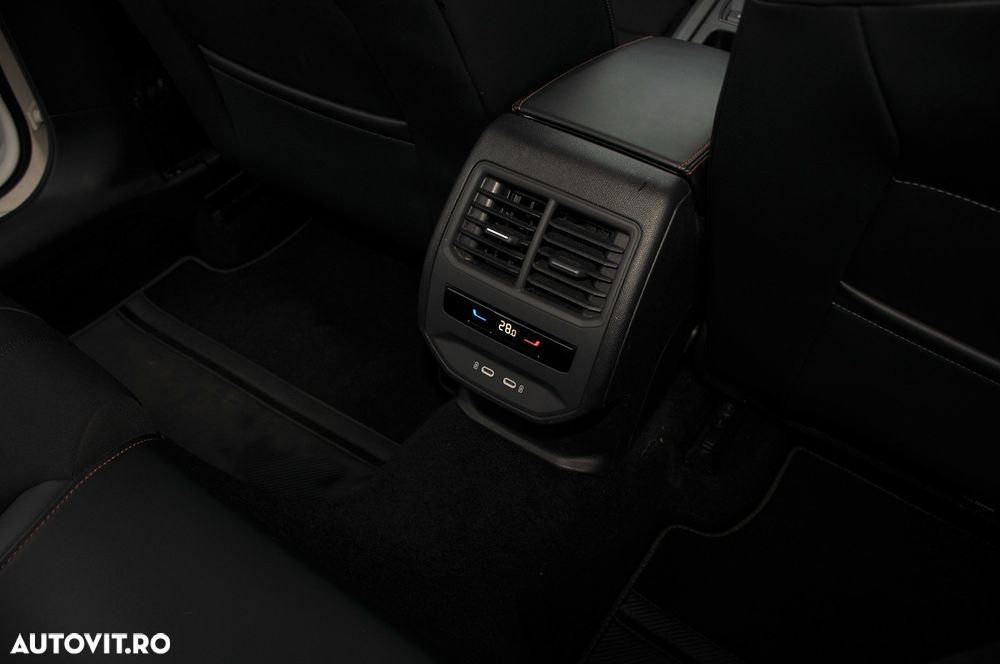 Cupra Formentor 1.4 e-HYBRID PHEV - 29