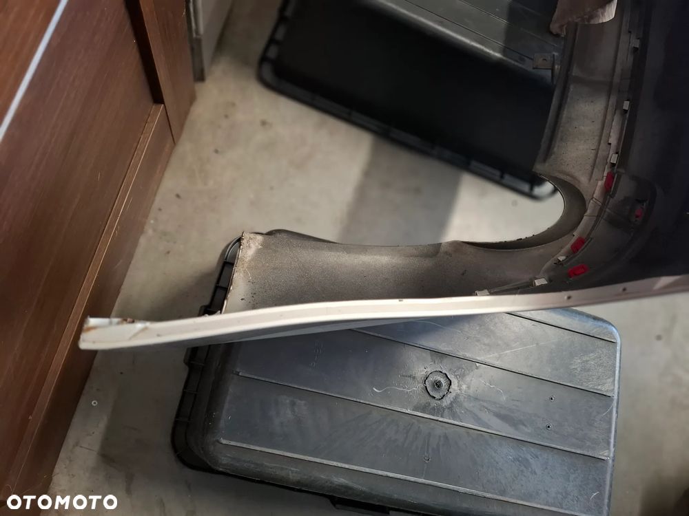 Zderzak tył tylny 4xPDC Volvo V50 2008 rok kombi kolor 426-26 - 9