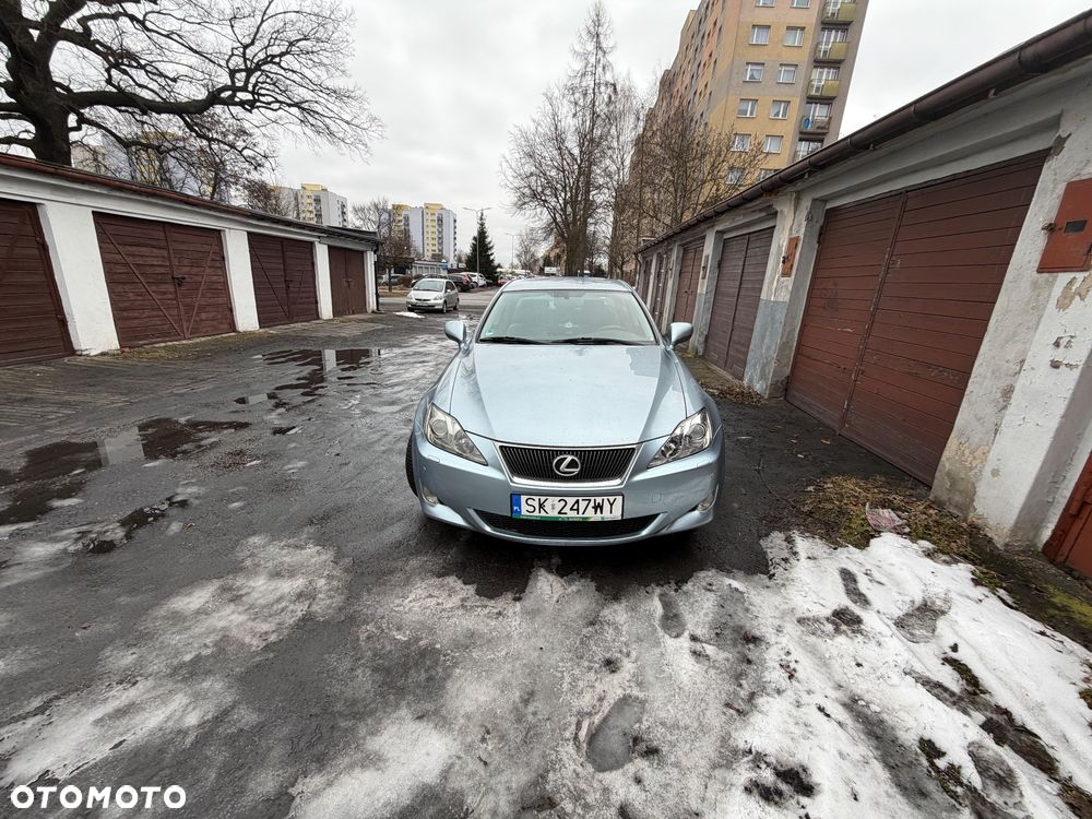 Lexus IS 220 D Prestige - 2