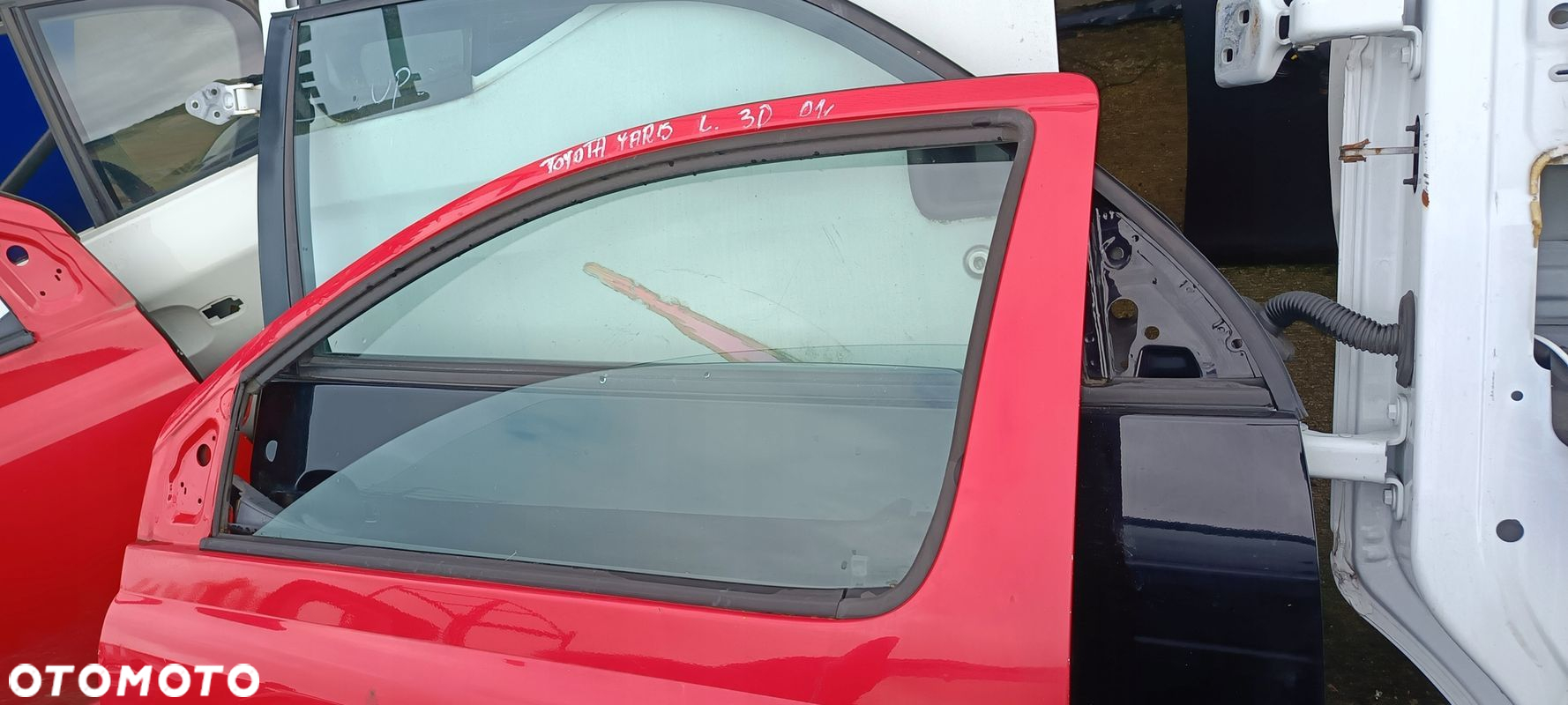 TOYOTA YARIS I DRZWI PRZÓD PRAWE LEWE 3P0 - 9