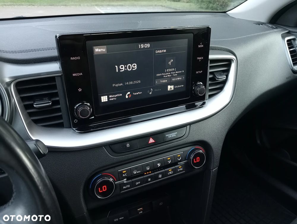 Kia Ceed 1.6 CRDi mHEV M - 25