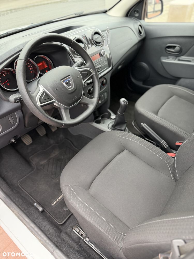 Dacia Sandero - 8