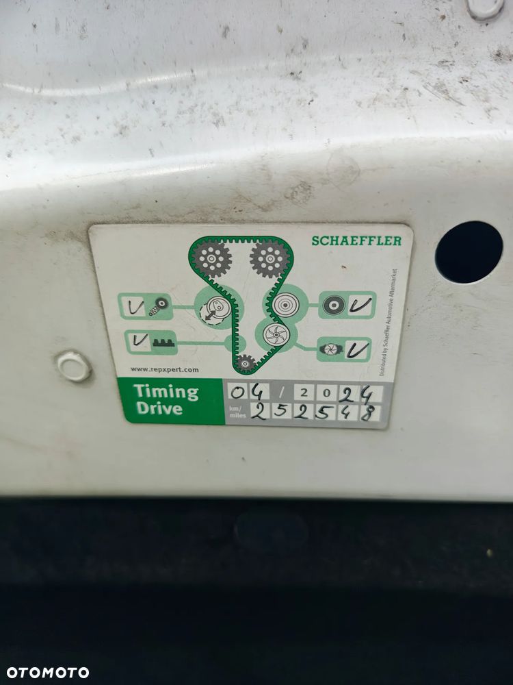 Opel Zafira Tourer 2.0 CDTI Innovation - 21