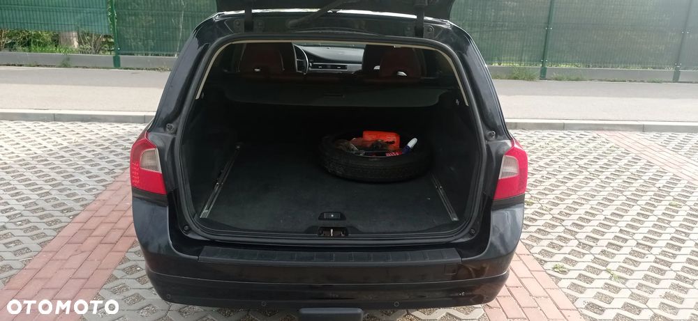 Volvo V70 2.0 - 18