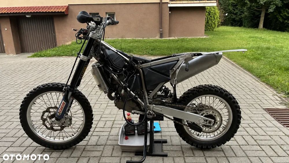 BMW G - 24