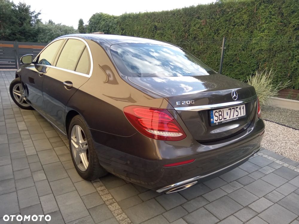 Mercedes-Benz Klasa E 200 9G-TRONIC Avantgarde - 4
