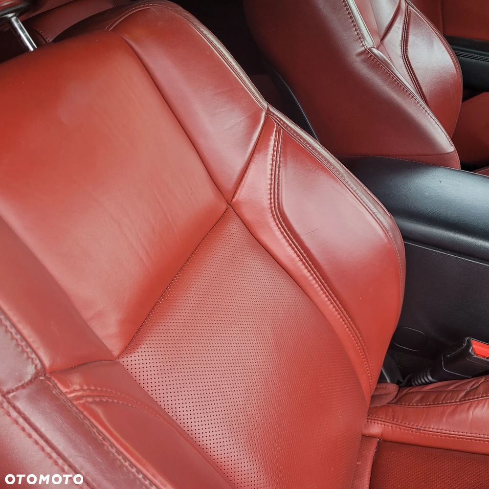 Dodge Challenger 3.6 SXT Plus - 11