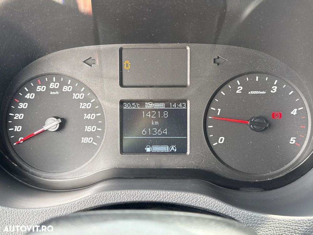 Mercedes-Benz Sprinter - 10