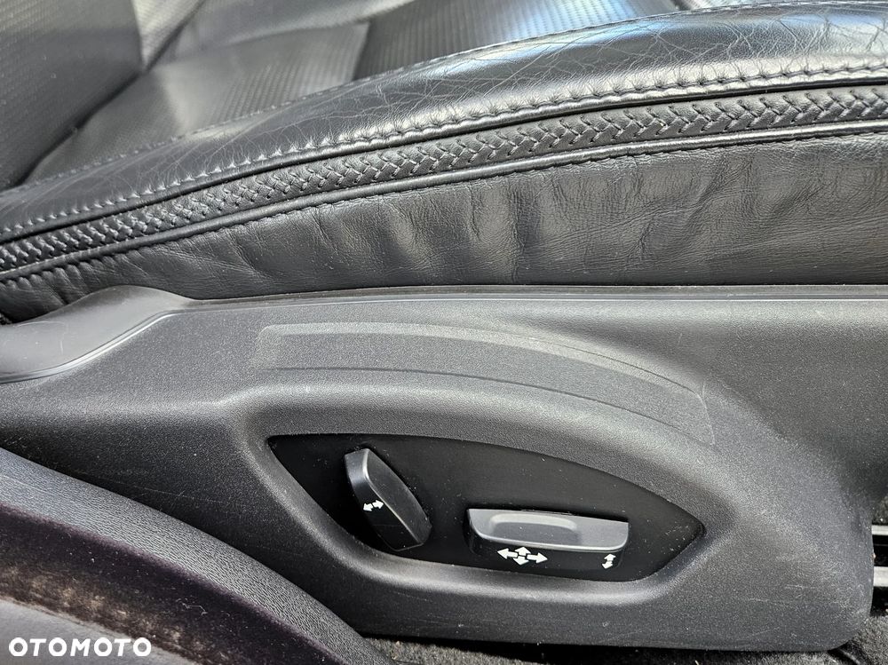 Volvo XC 70 - 13