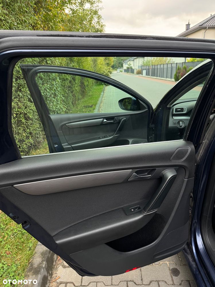 Volkswagen Passat Variant 1.6 TDI DPF BlueMotion Technology Comfortline - 15
