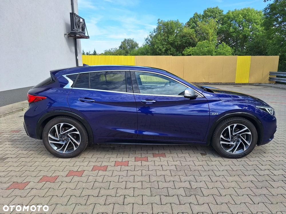 Infiniti Q30 2.2d DCT AWD Premium - 7