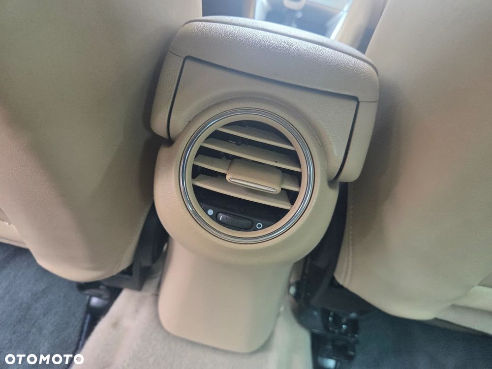 Lancia Delta 1.4 MultiAir 16v Gold - 27