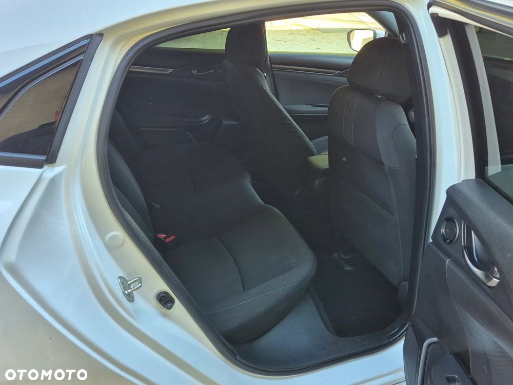 Honda Civic 1.5 i-VTEC Turbo CVT Sport - 8
