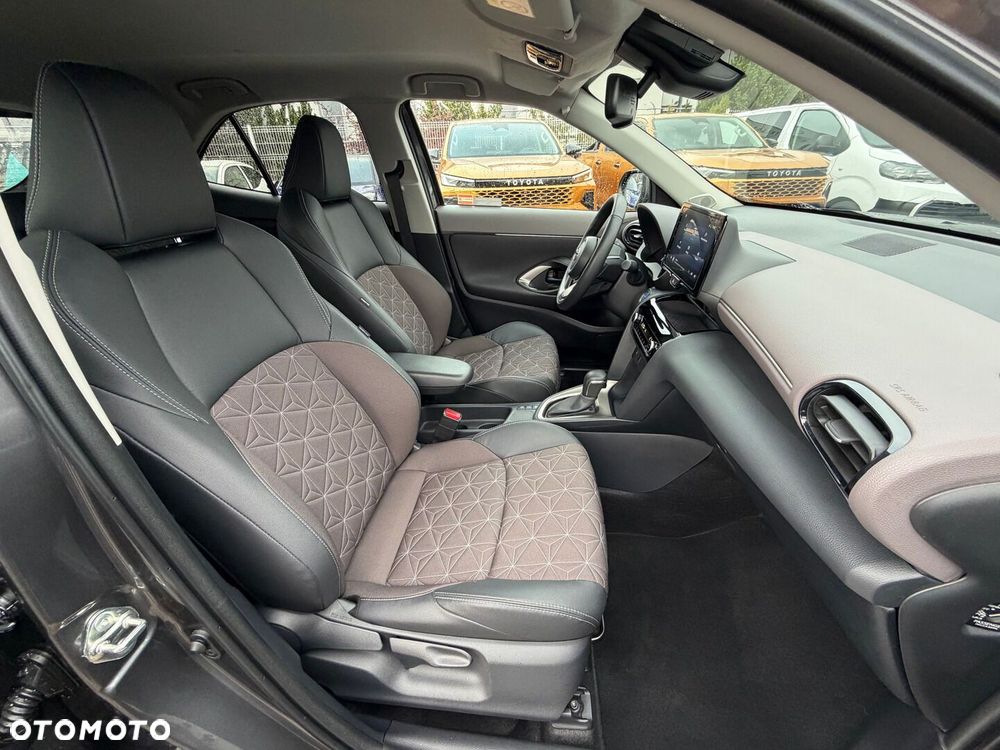Toyota Yaris Cross Hybrid 1.5 Executive - 33