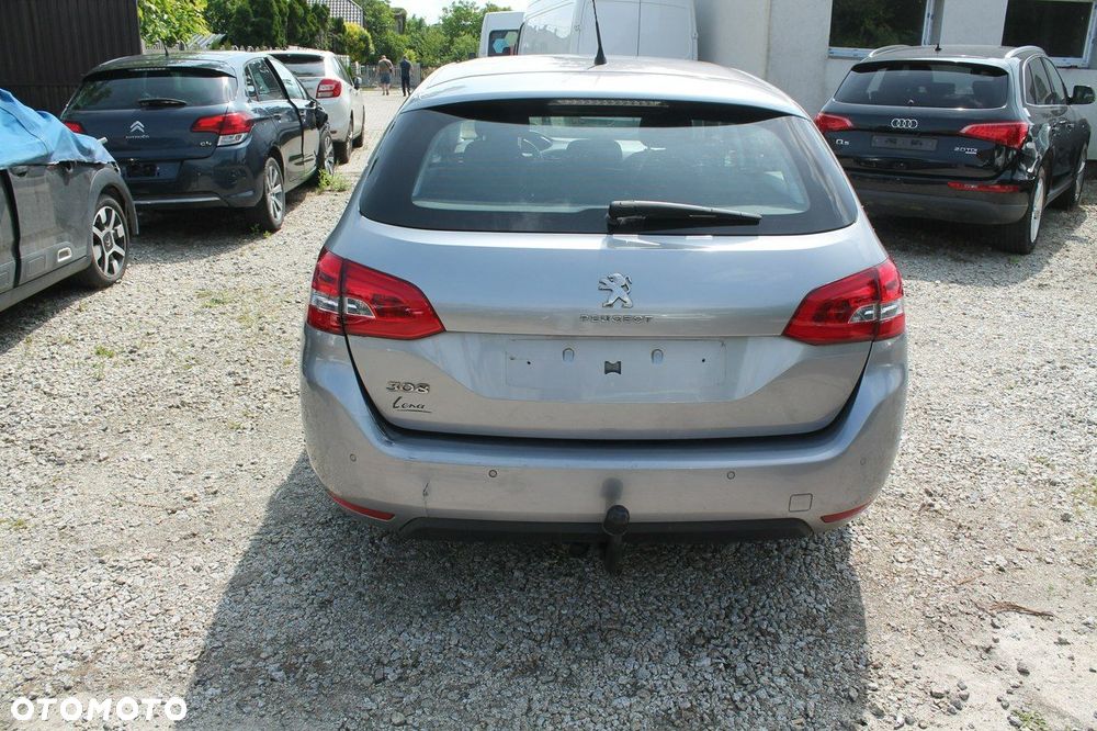 Peugeot 308 - 6