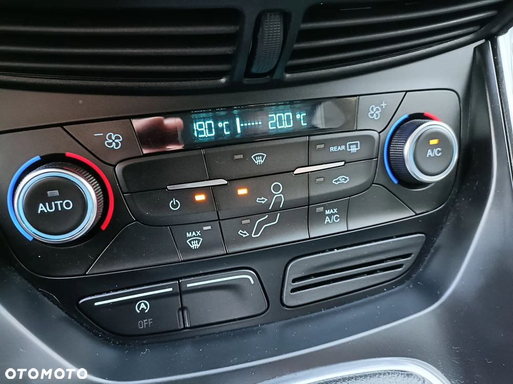 Ford Kuga 1.5 EcoBoost FWD Edition ASS GPF - 17