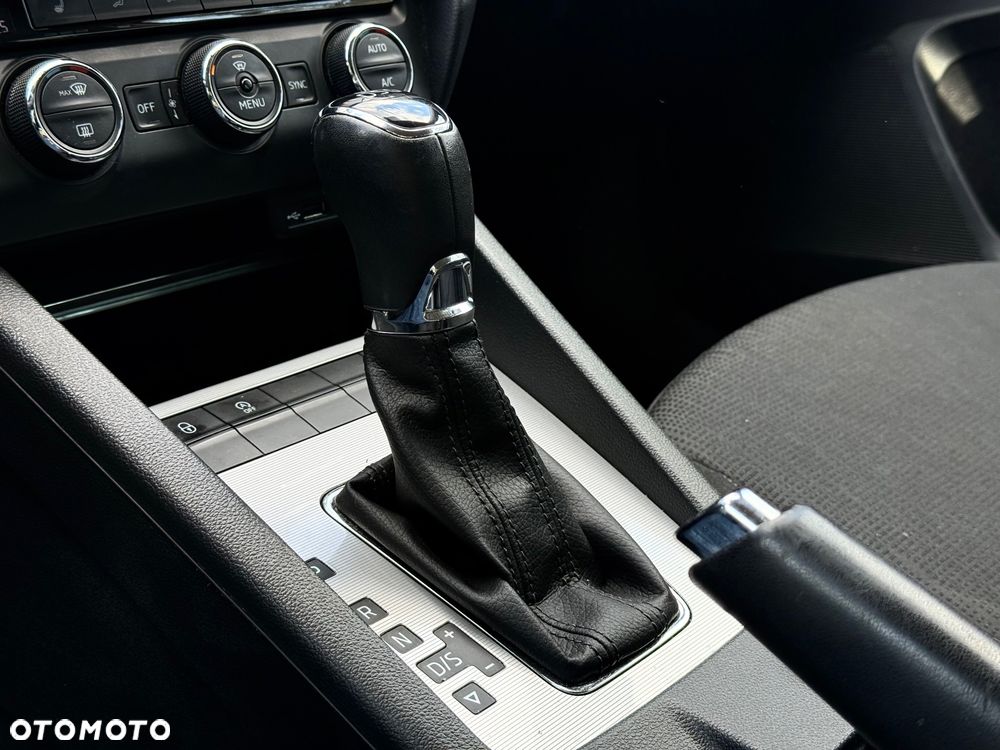 Skoda Octavia 2.0 TDI Style DSG - 14