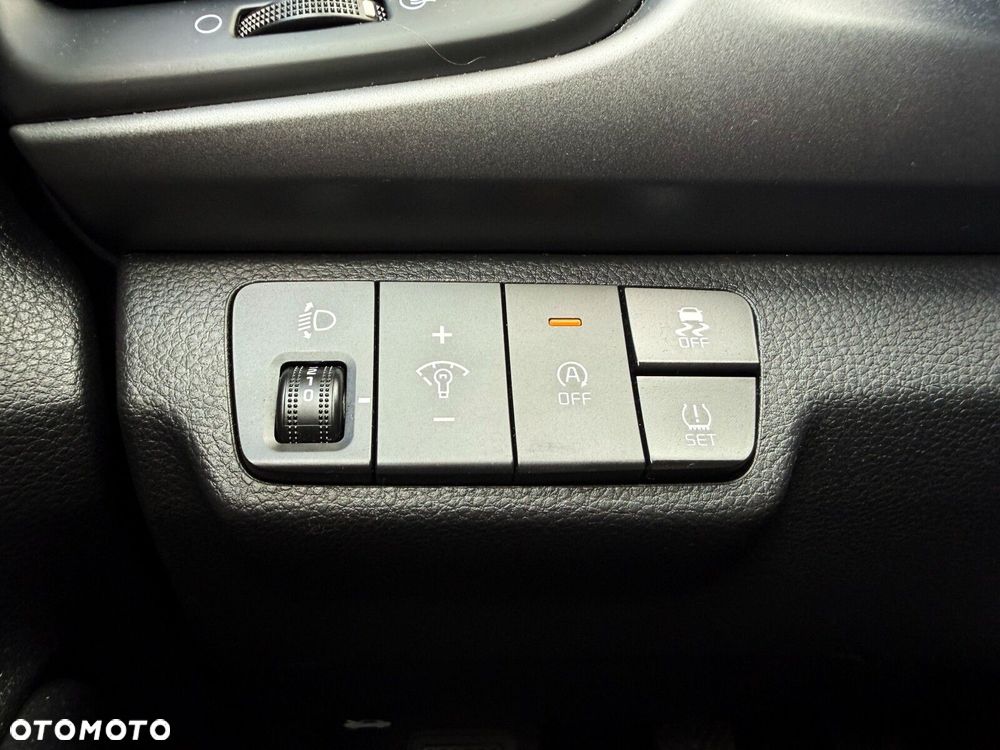 Kia Rio - 14