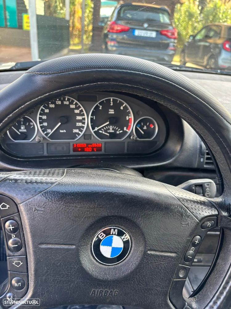 BMW 320 d Touring - 30